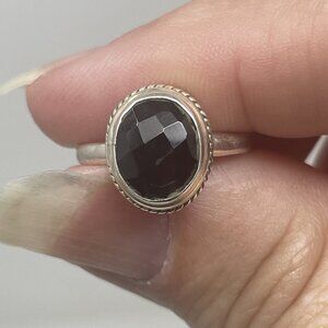 925 Sterling Silver Oval Shaped Hematite Ring Size: 6.5